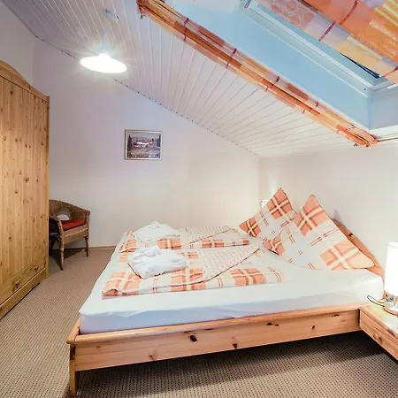 Cozy In Dollnstein With Sauna *